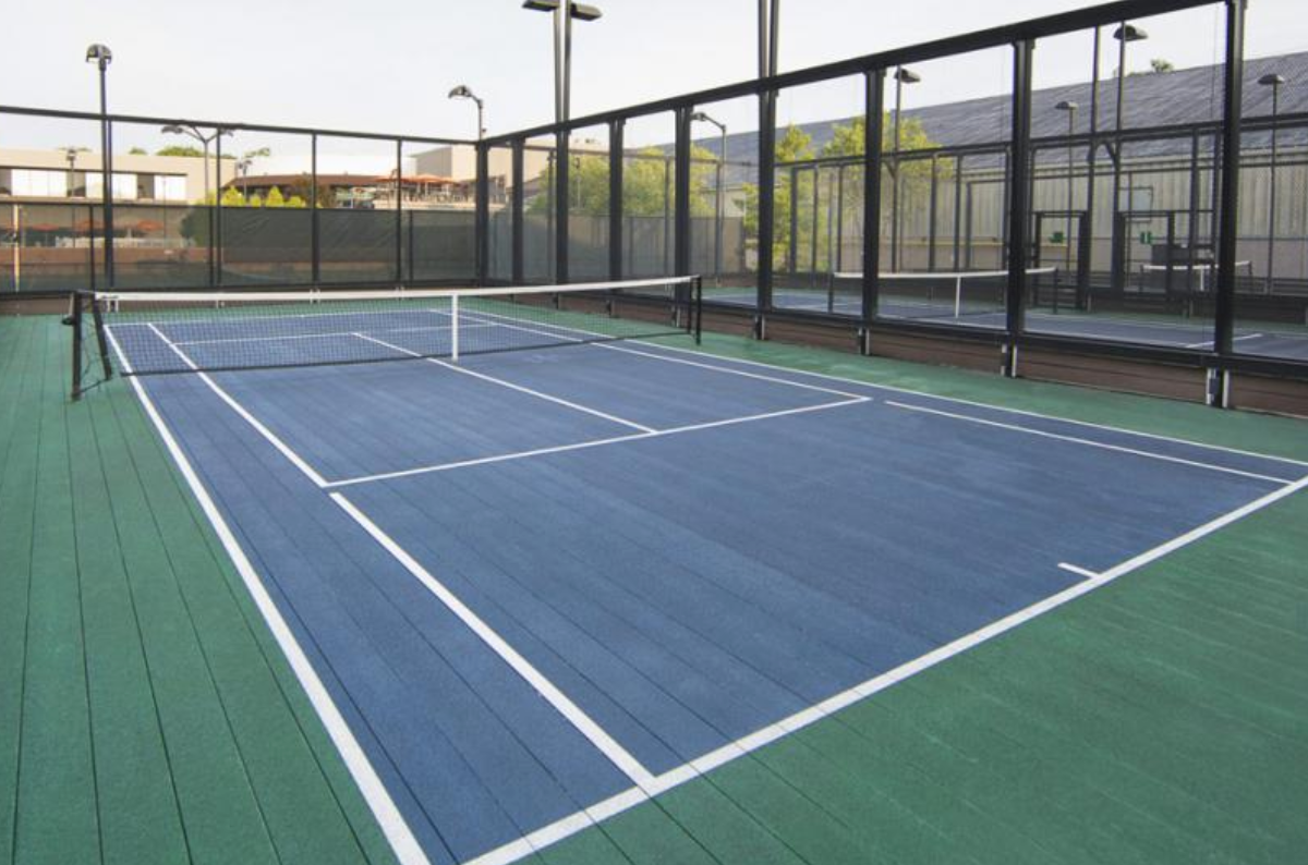 Plaform Tennis Court