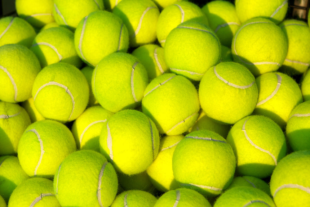 What are the best tennis balls for each surface? - Epirus London